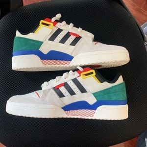 Size 11 Adidas in brand new condition